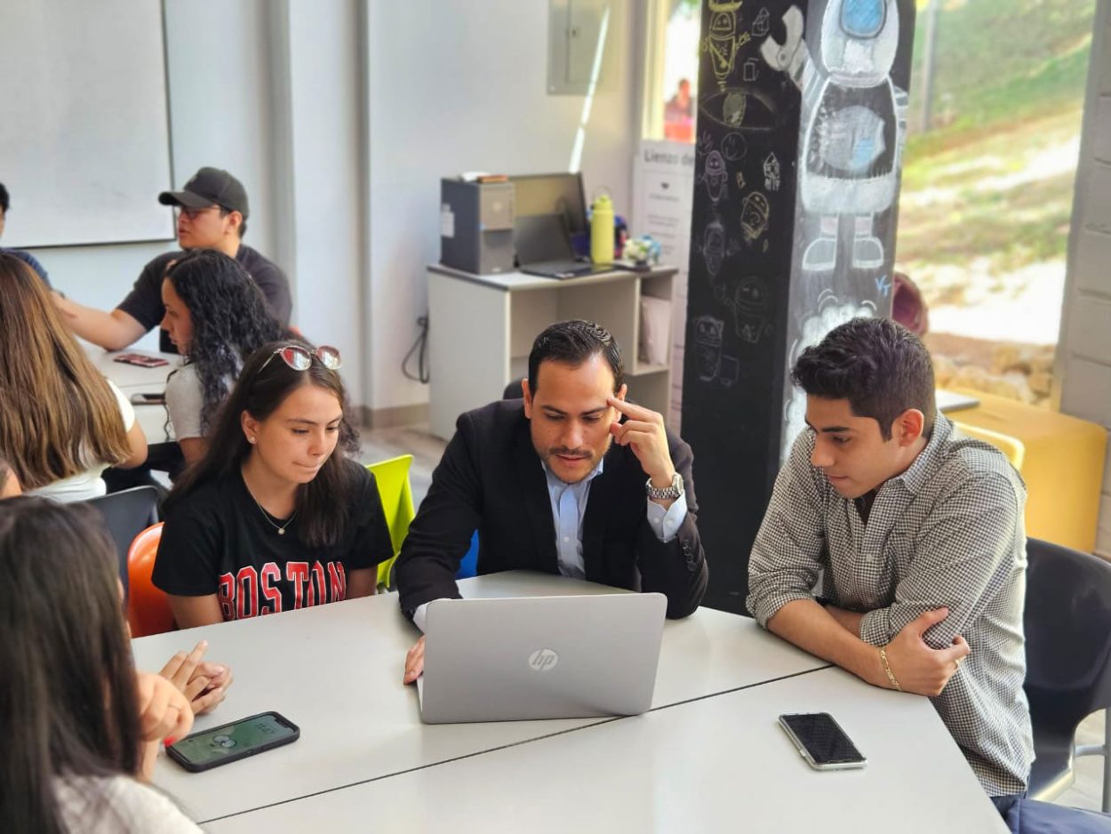 ¡UNITEC en el Global Student Challenge 2024: Impulsando el Emprendimiento Sostenible!