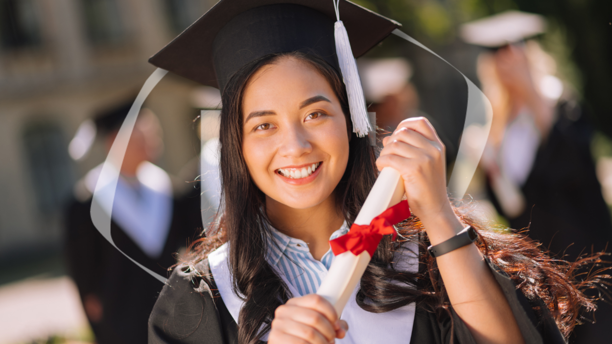 Abrí la puerta a tu futuro: ¿Por qué estudiar una licenciatura es tu mejor opción?